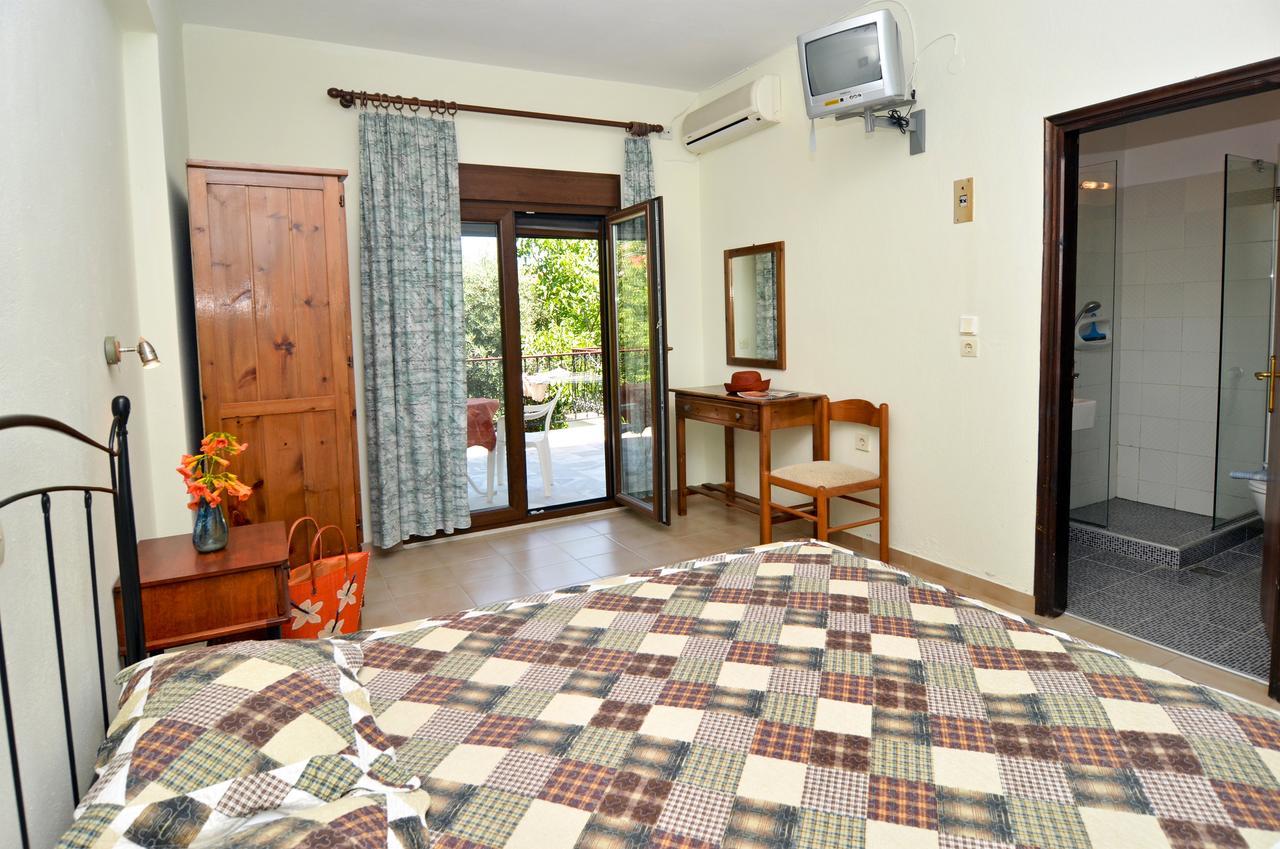 Pension Aldebaran Hotel Potos Luaran gambar